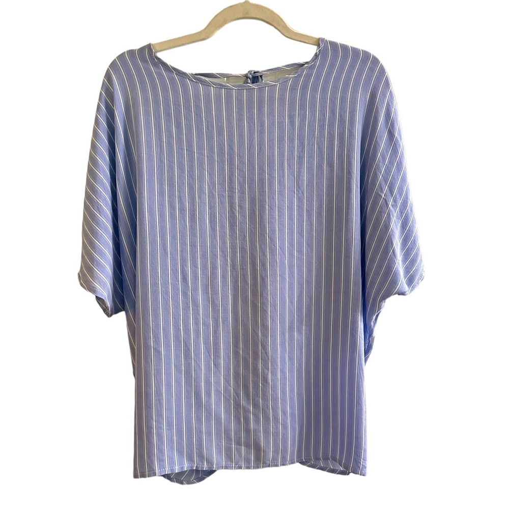 Amaryllis Top with Open Back Split